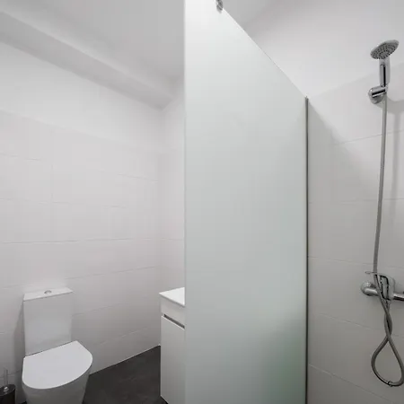 Golden Star Av By An Island